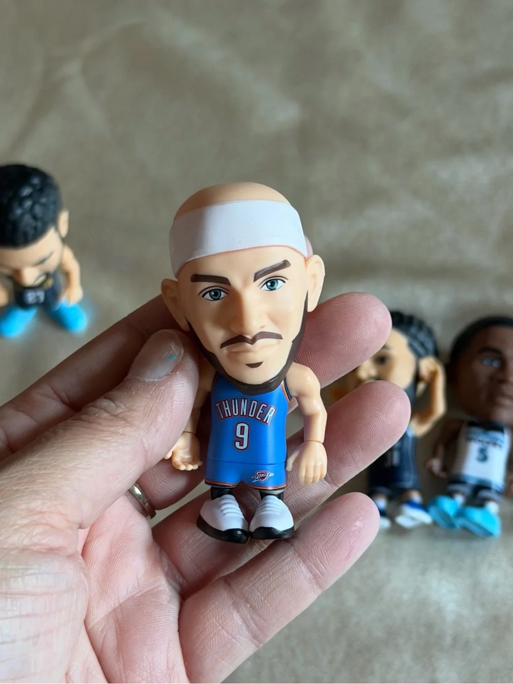 Zuru 5 Surprise NBA Ballers Action Figures Lot of 6 With Keychain and ball